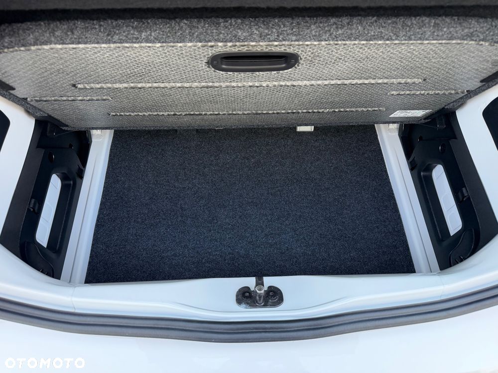 Volkswagen up! Standard - 14