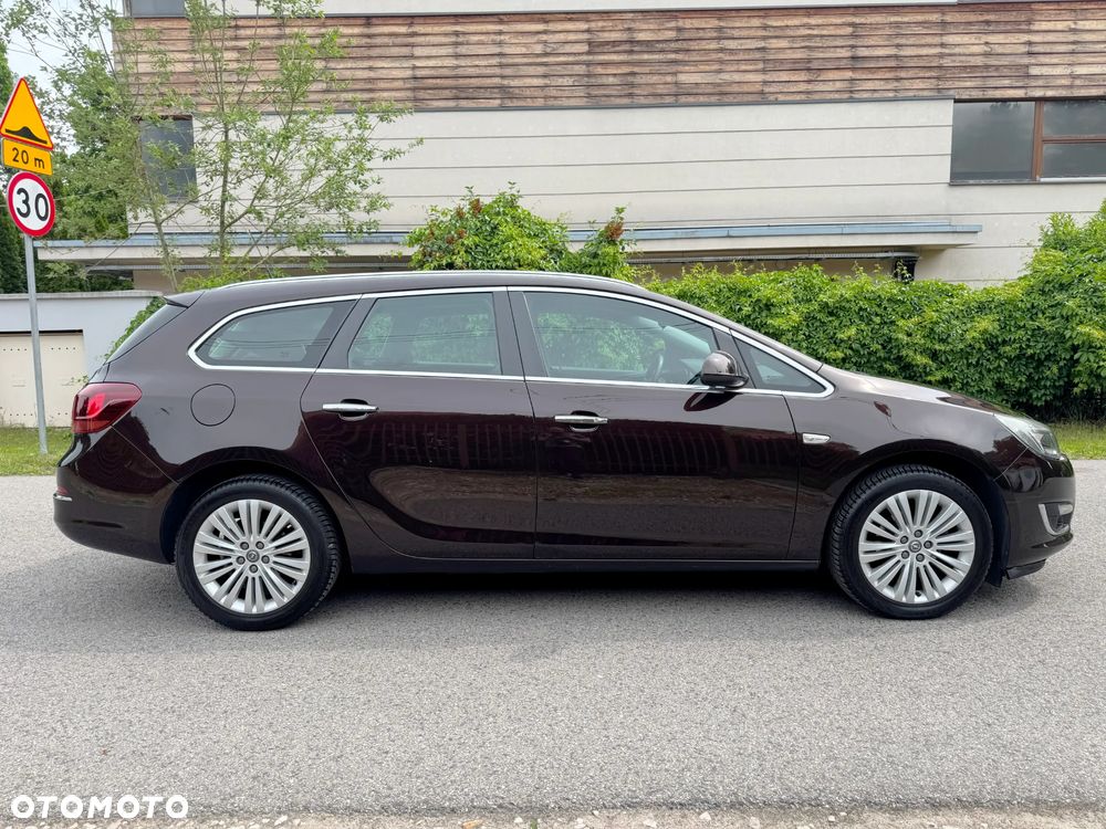 Opel Astra 1.6 Cosmo EU6 - 17