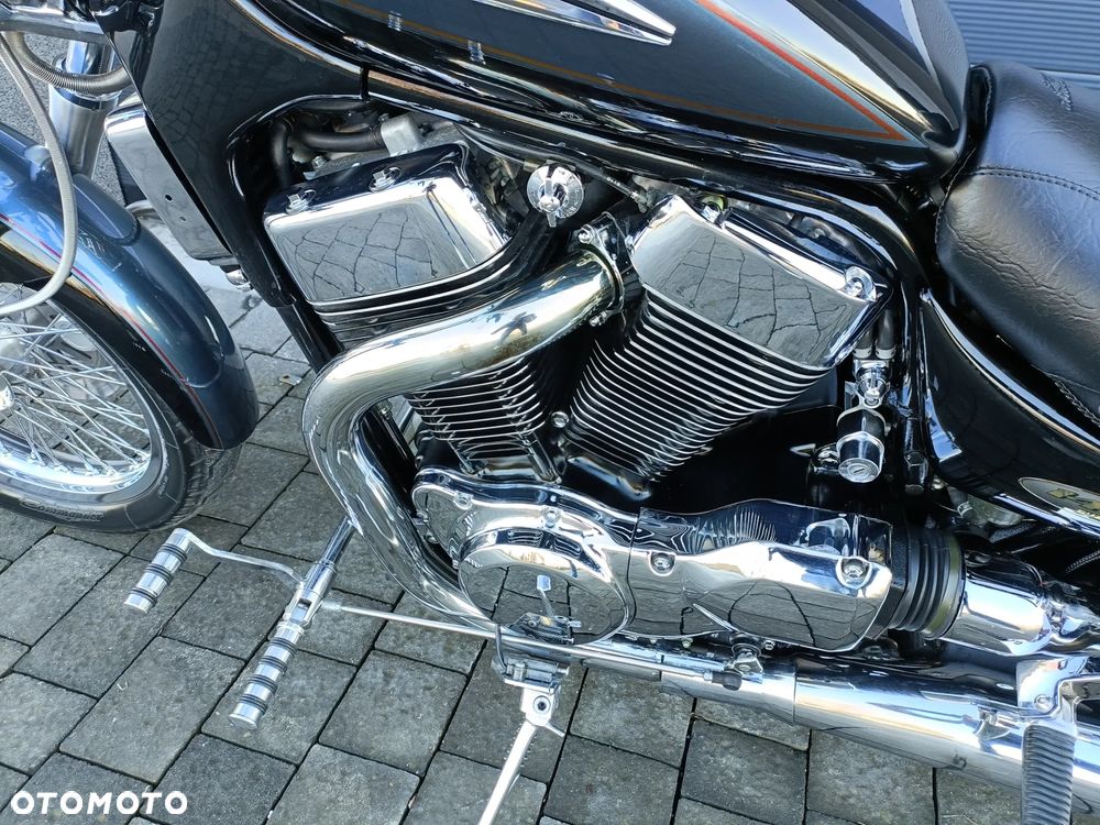 Suzuki Intruder - 9