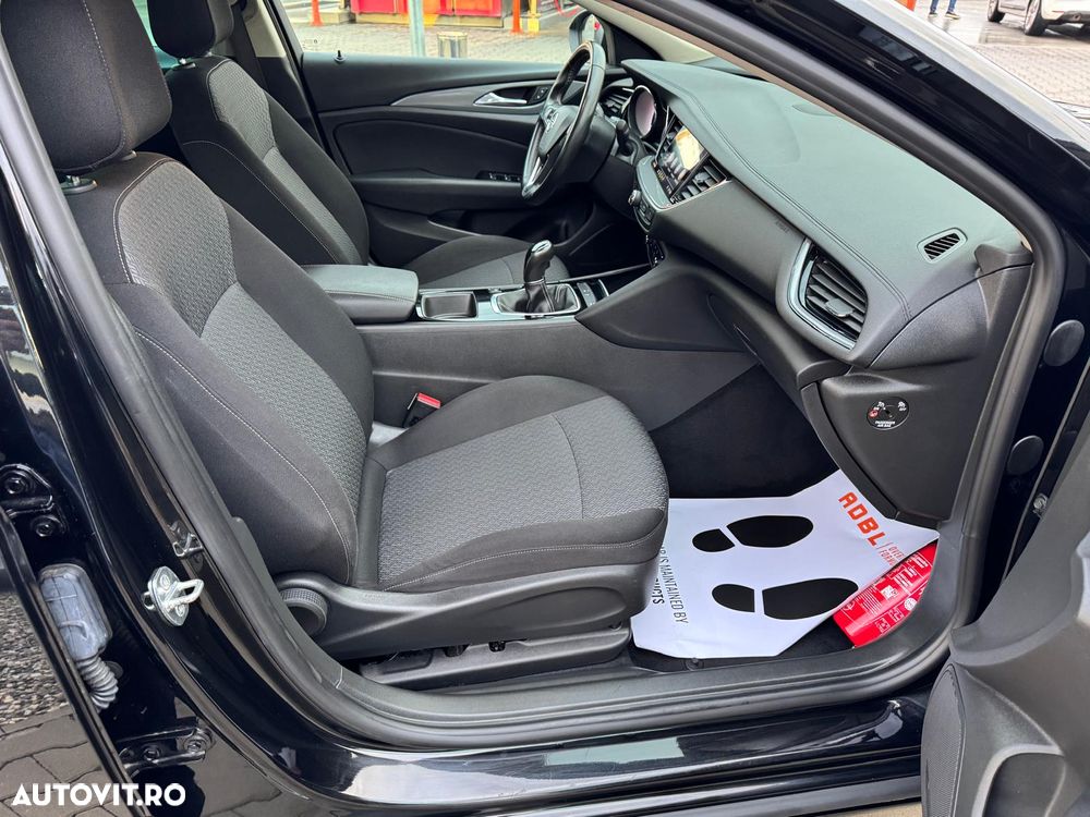 Opel Insignia Grand Sport 1.6 ECOTEC Diesel Business Edition - 4