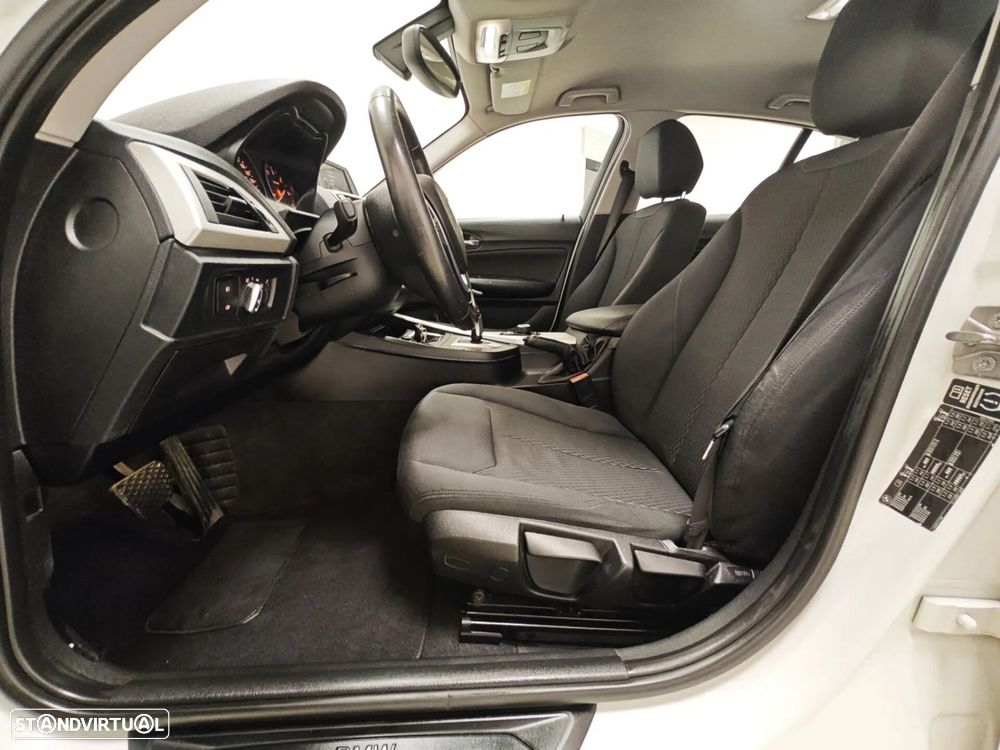 BMW 116 dA Line Sport - 25