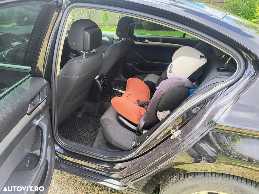 Volkswagen Passat 1.6 TDI Comfortline - 9