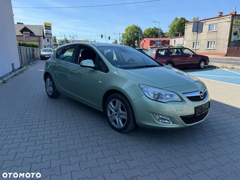 Opel Astra 1.4 Turbo - 4