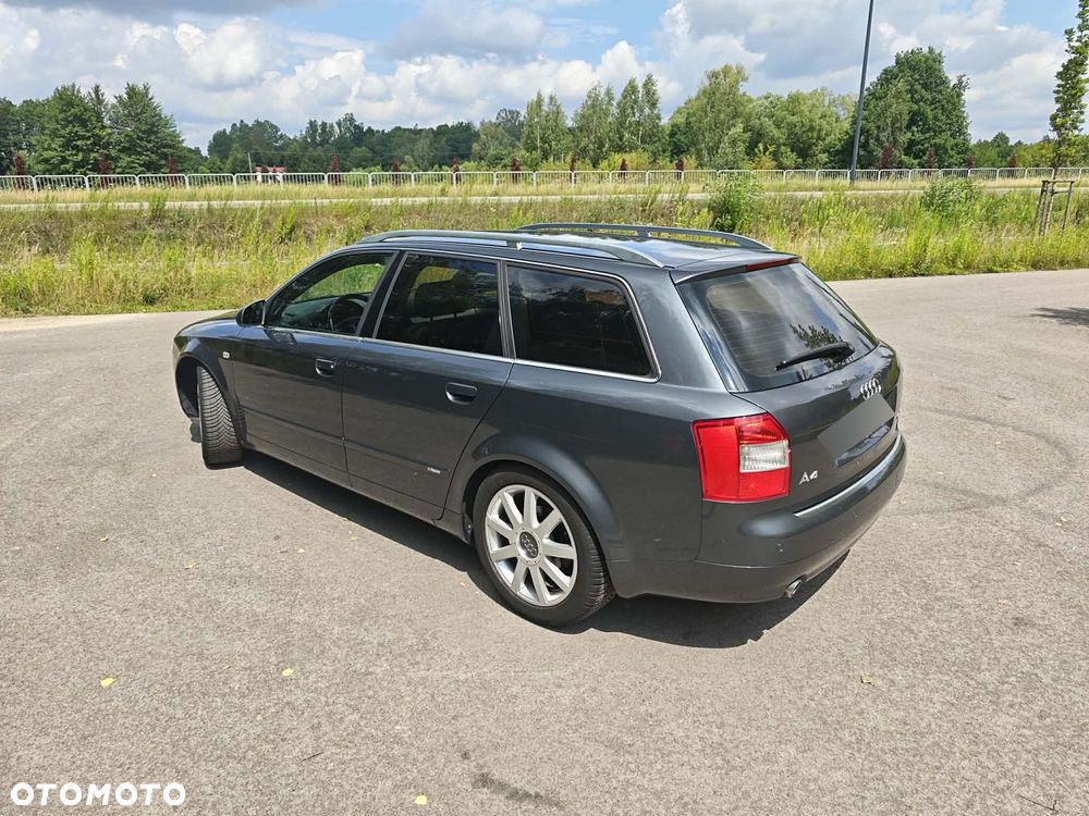 Audi A4 Avant 1.8 T - 10