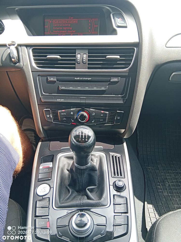 Audi A4 Limousine - 5