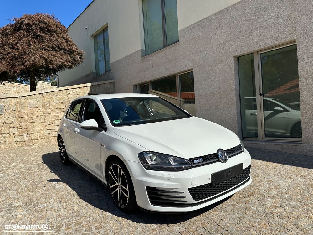 VW Golf GTD BlueMotion - 3