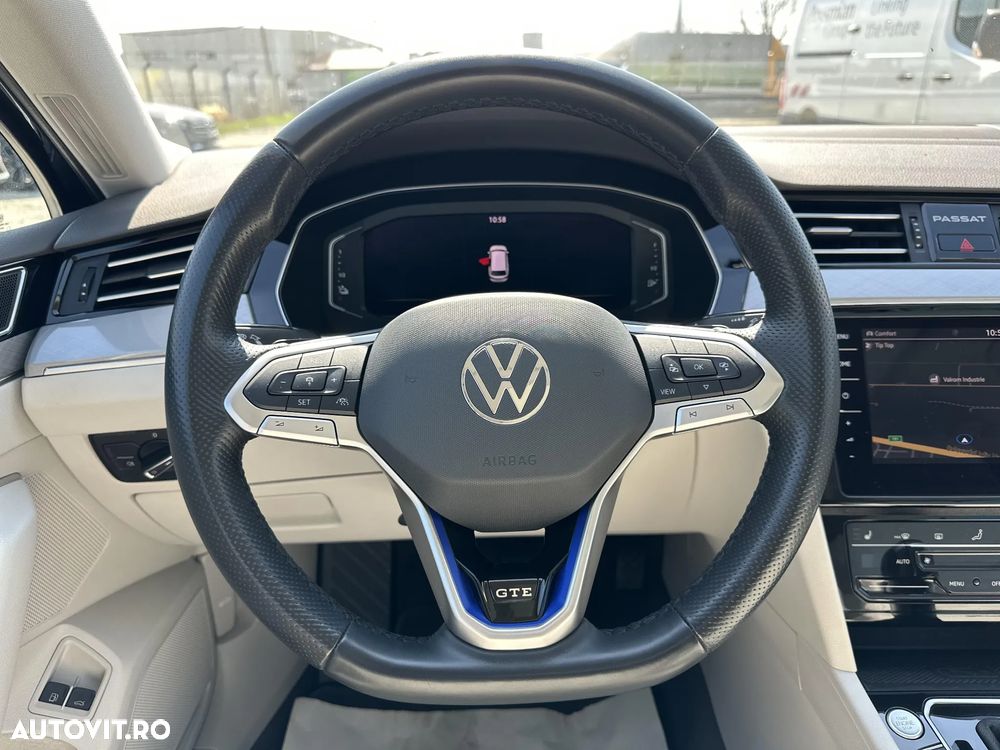 Volkswagen Passat - 16