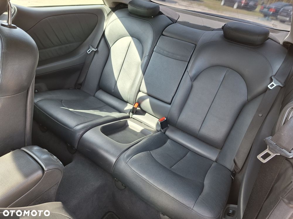 Mercedes-Benz CLK - 18