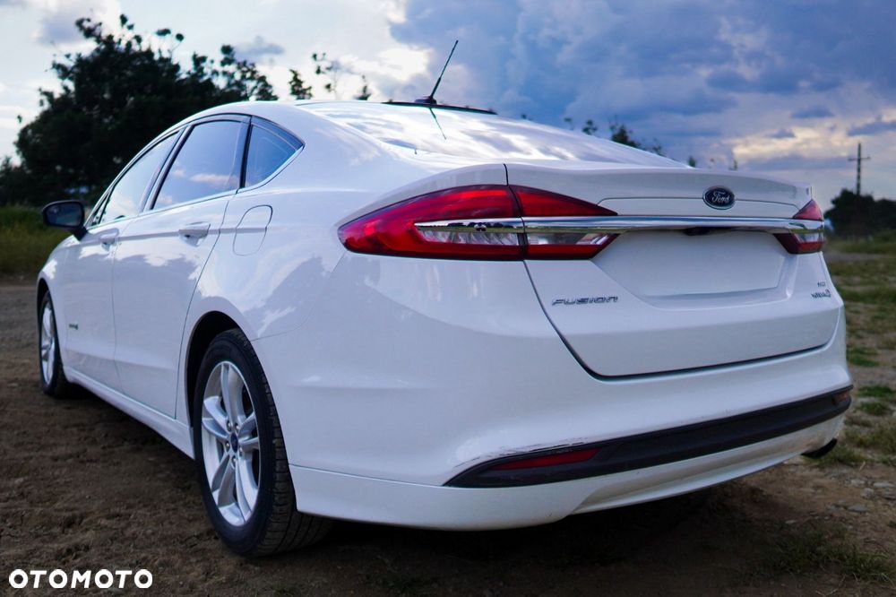 Ford Fusion - 5