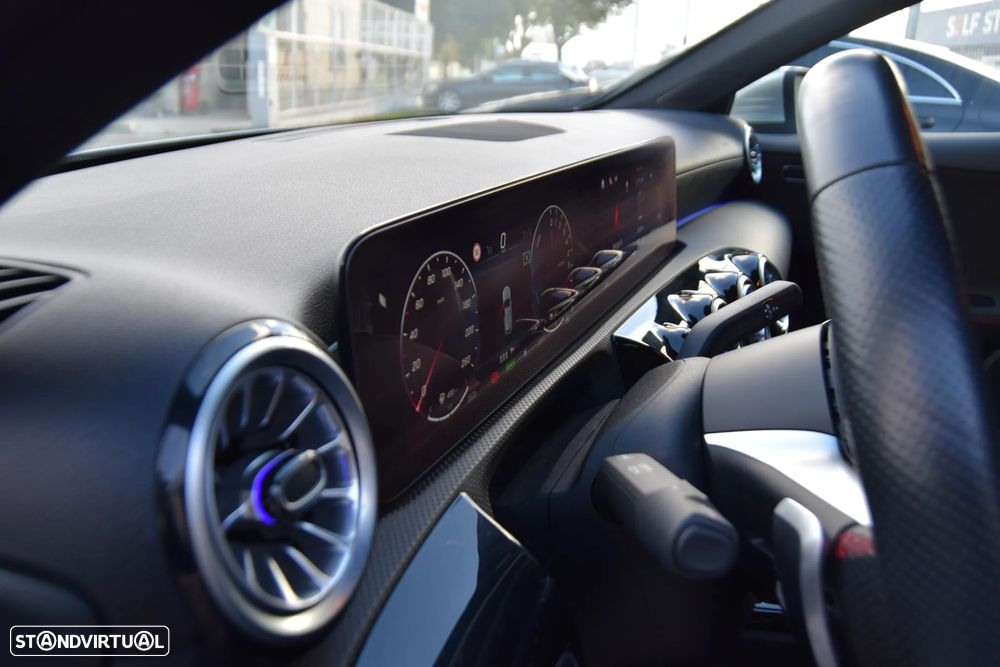 Mercedes-Benz A 250 e - 8