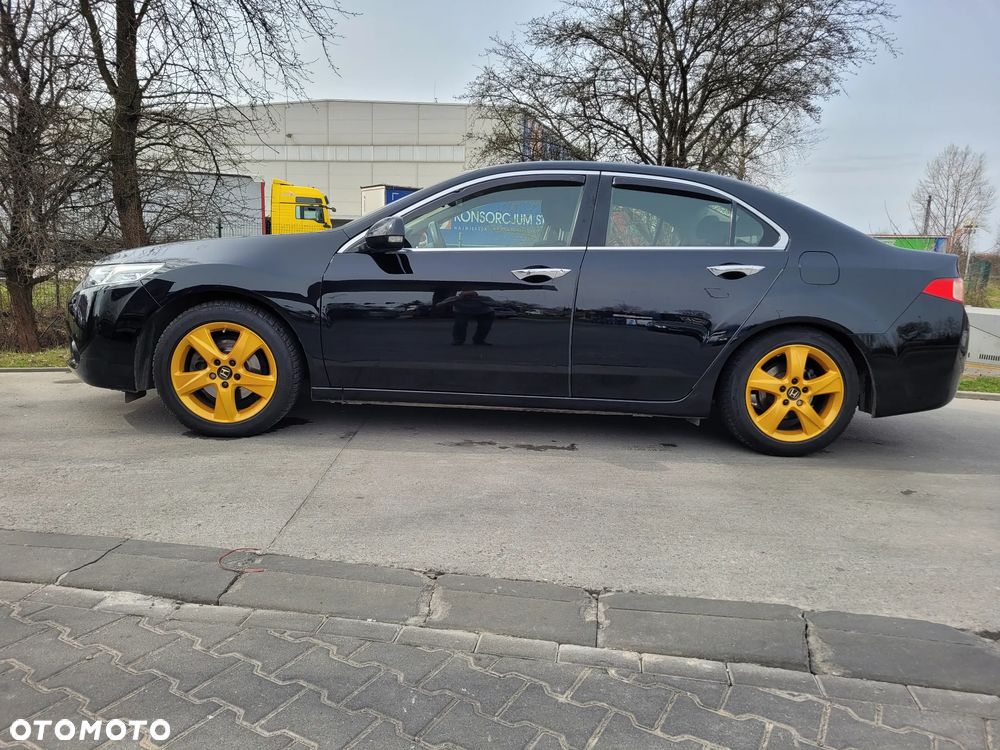 Honda Accord 2.0 Lifestyle - 1