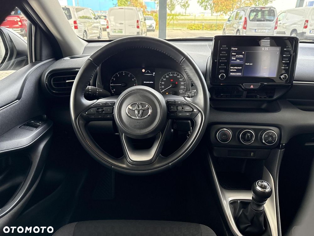 Toyota Yaris - 11