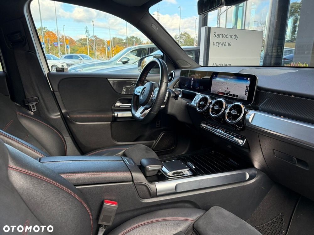 Mercedes-Benz GLB 200 d 4-Matic AMG Line 8G-DCT - 14