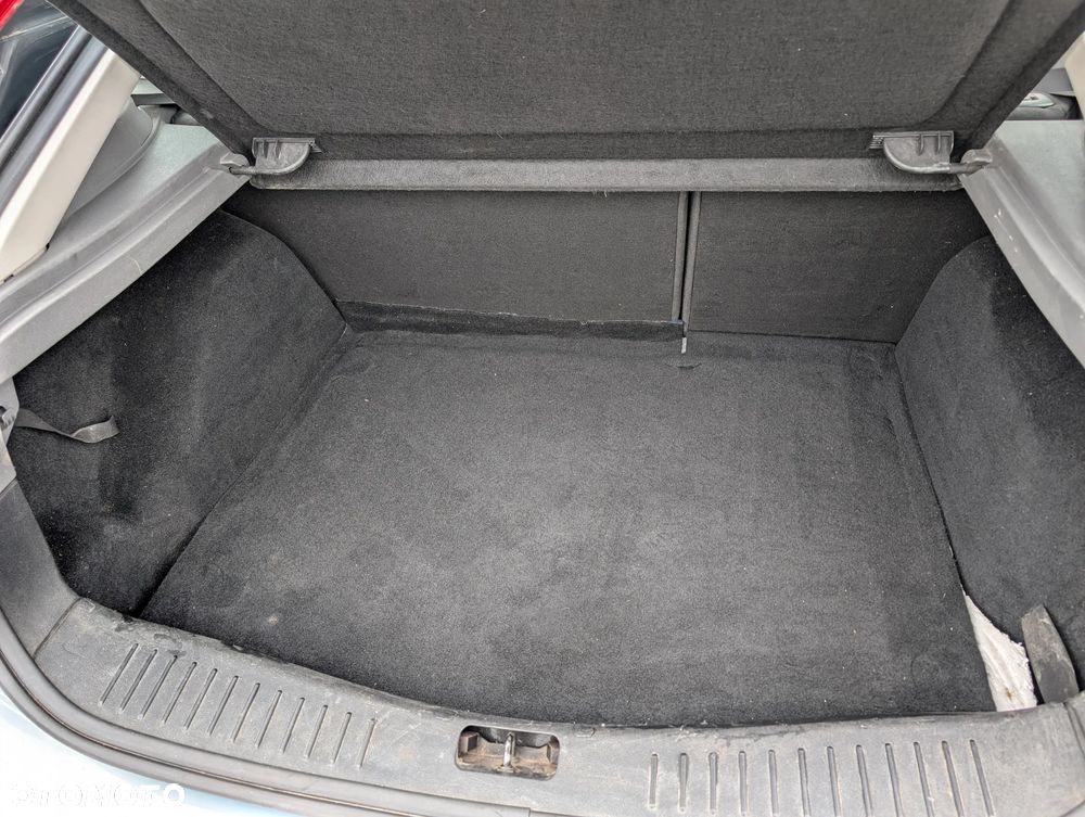 Ford Focus 1.6 Trend - 9