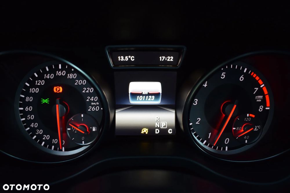 Mercedes-Benz CLA Shooting Brake 250 7G-DCT - 26