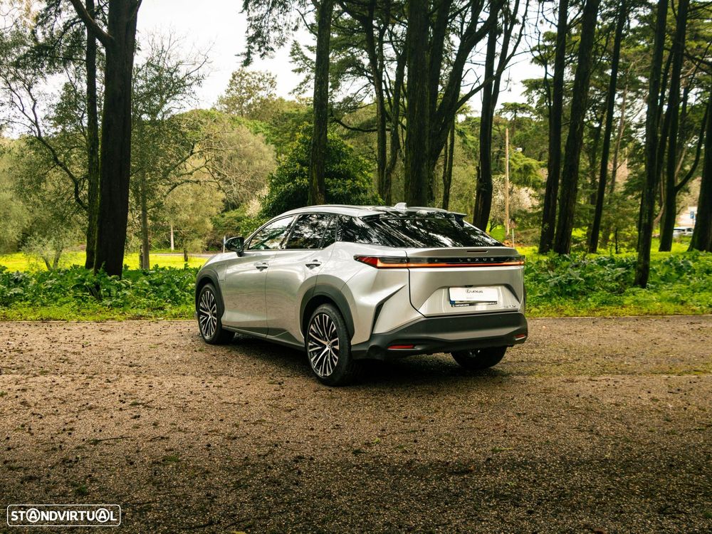 Lexus RZ 300e Premium - 2