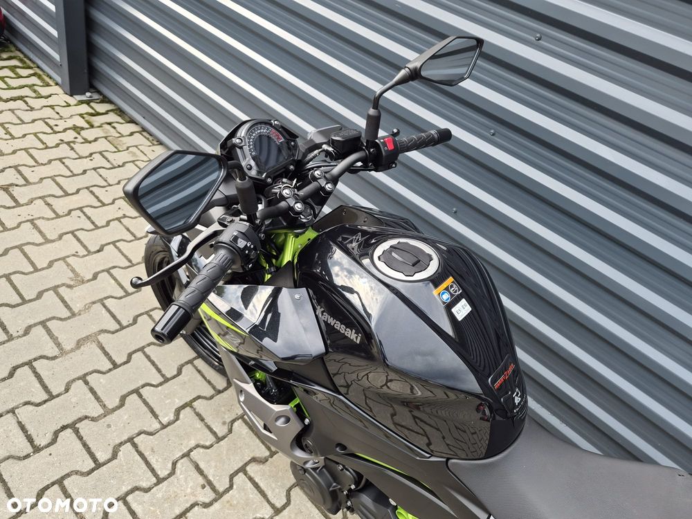 Kawasaki Z - 7
