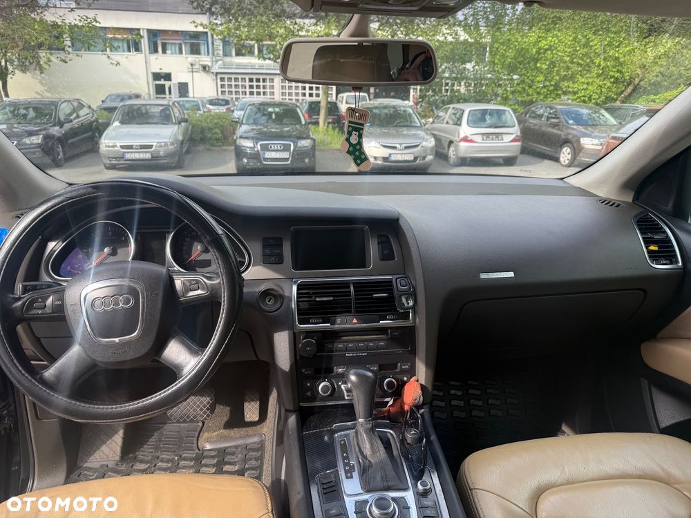 Audi Q7 - 7