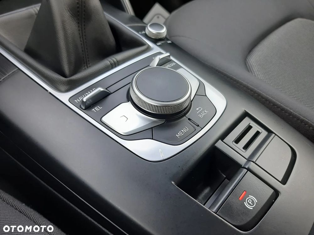 Audi A3 Sportback 1.6 TDI sport - 14