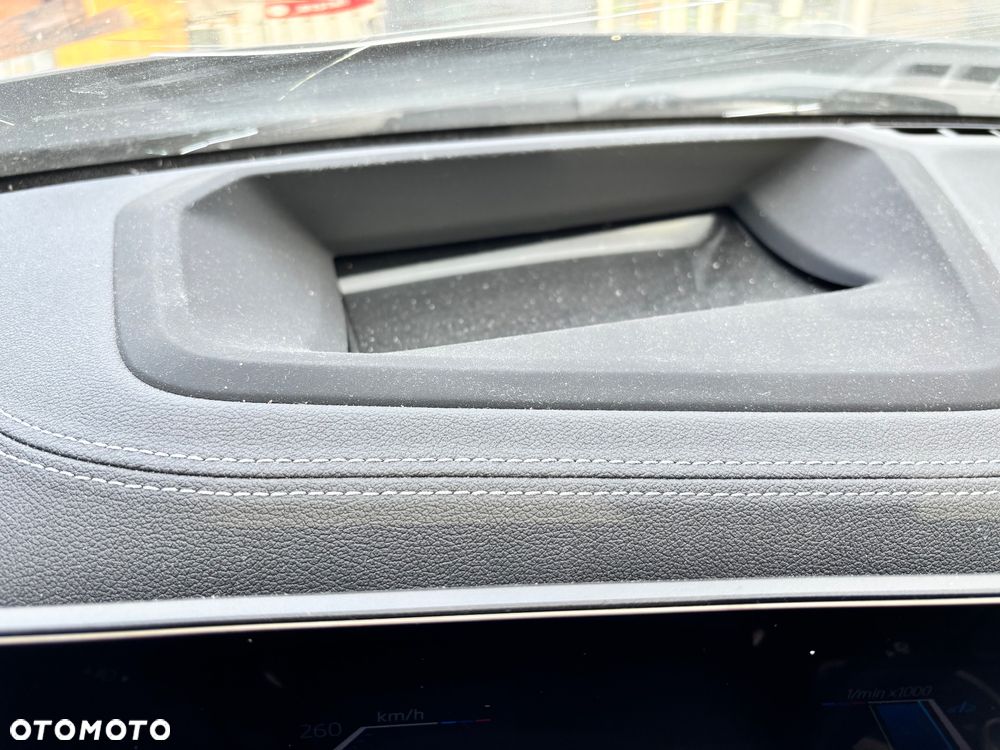 BMW Seria 3 320d xDrive M Sport sport - 26