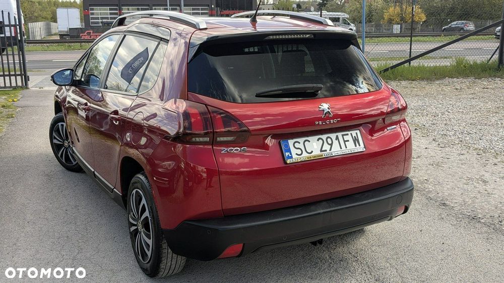Peugeot 2008 - 10