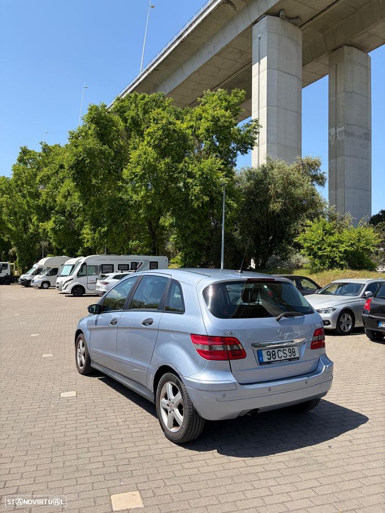 Mercedes-Benz B 180 CDI - 9