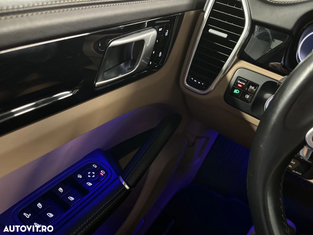 PORSCHE Cayenne 2020 — imagine 27