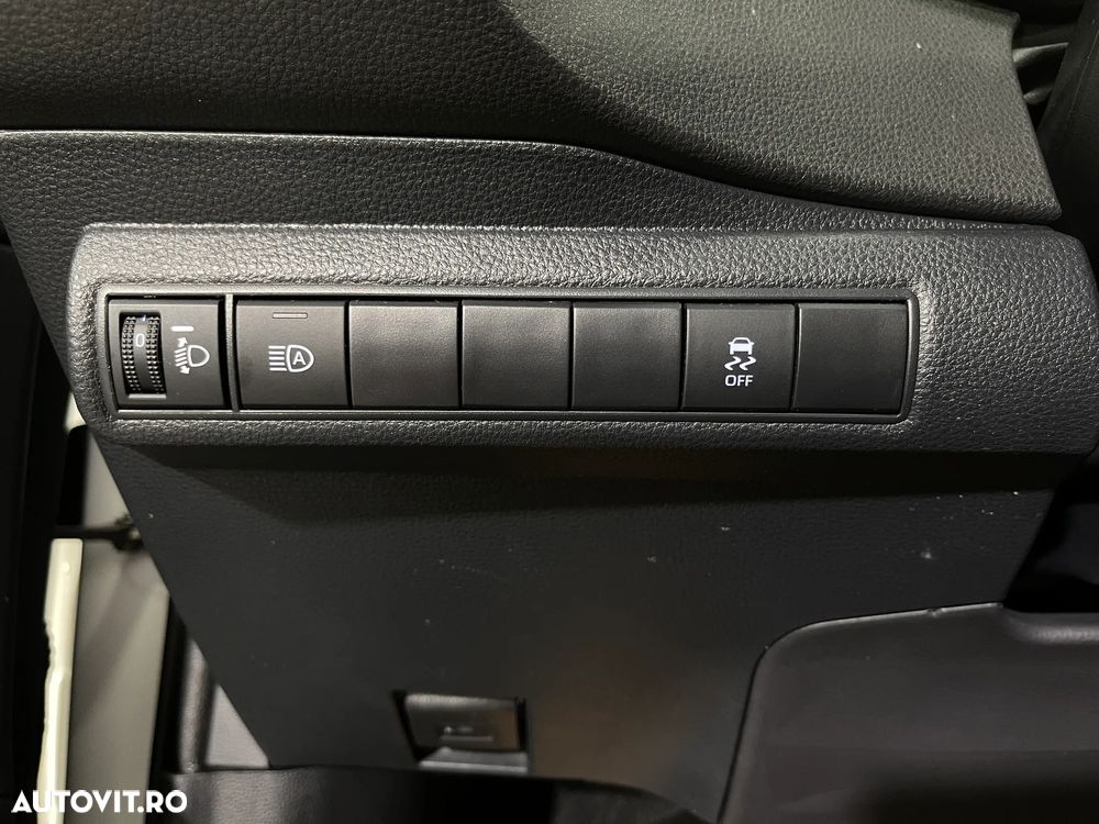 Toyota Corolla 1.8 HSD Eco - 18
