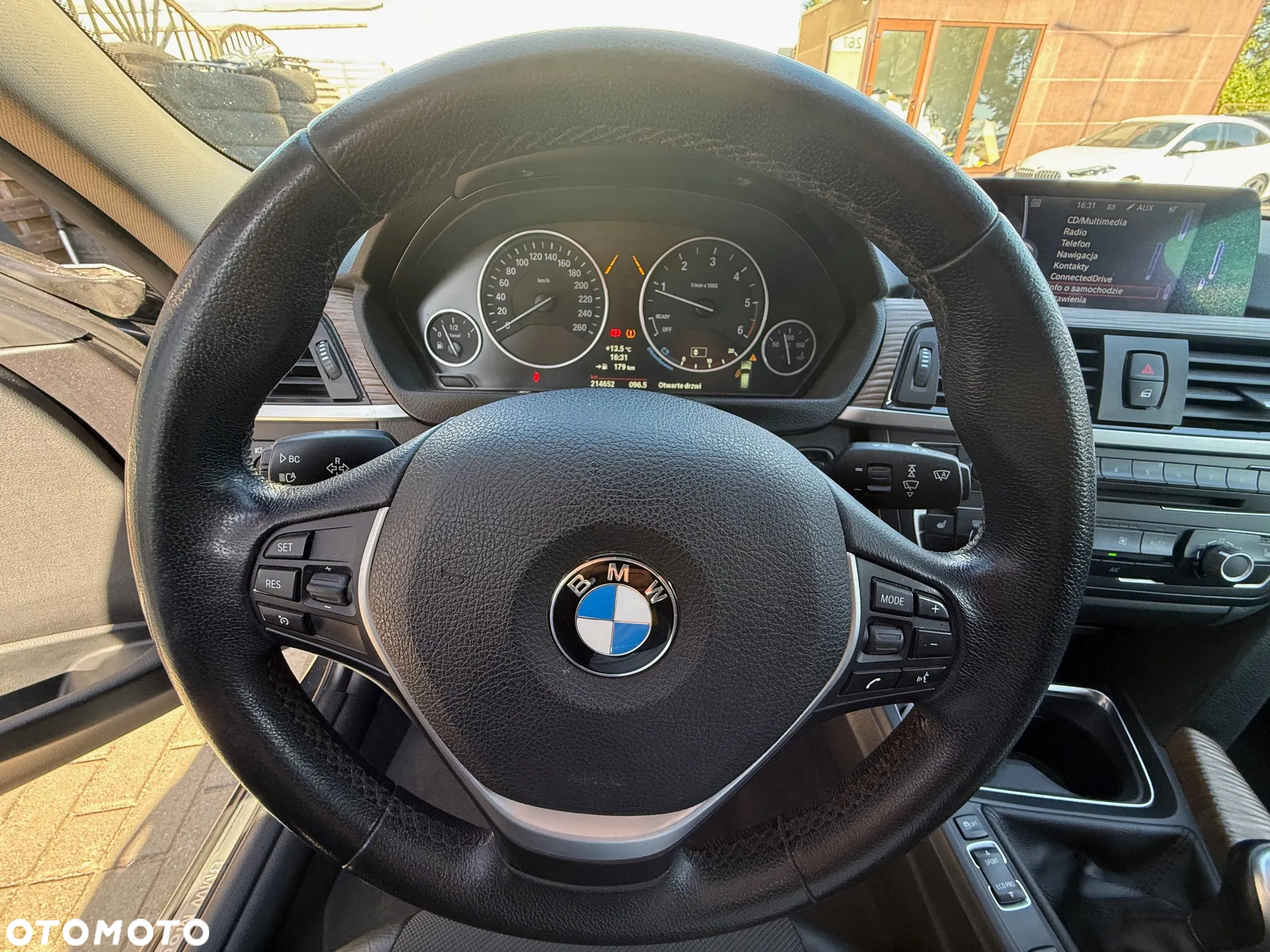 BMW Seria 3 320d Touring xDrive Modern Line - 35