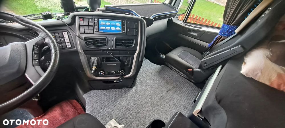 Iveco Stralis 510 - 24