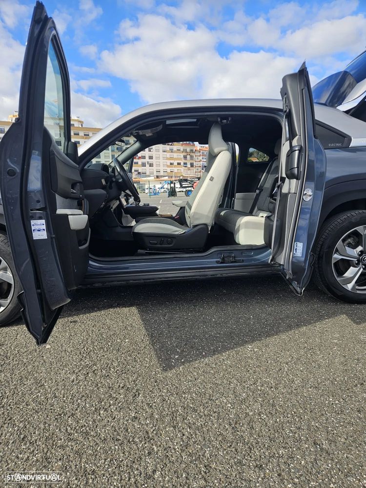 Mazda MX-30 e-SKYACTIV - 4