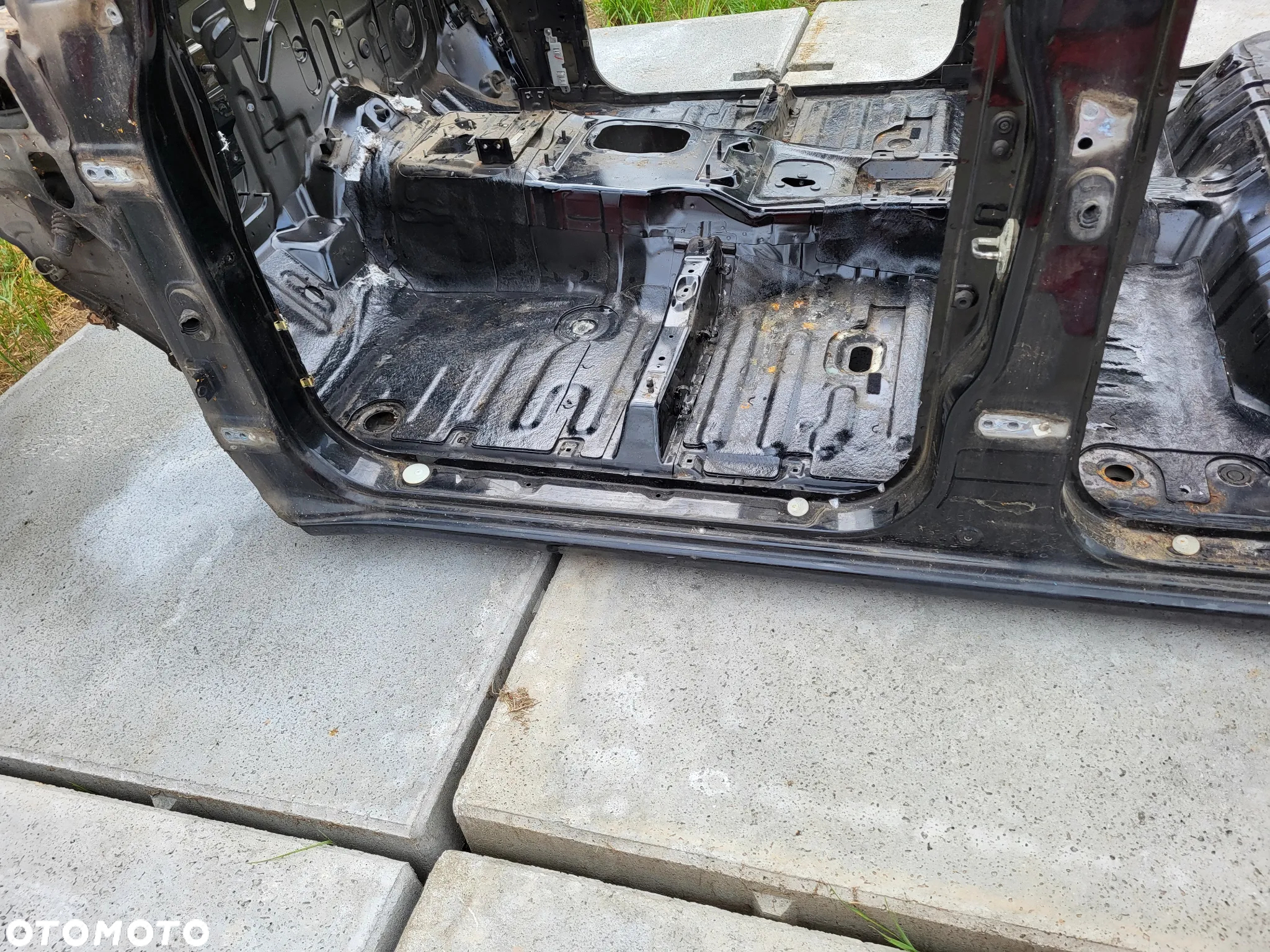 Mitsubishi L200 IV Próg Słupek Lewy Prawy - 6