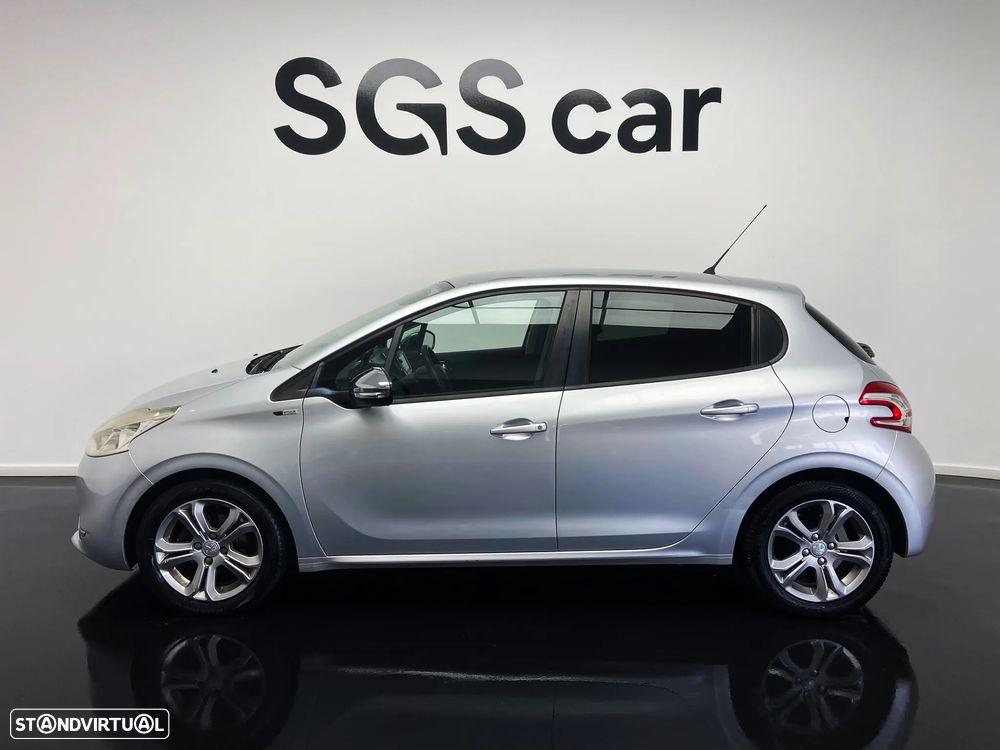 Peugeot 208 1.2 PureTech Style - 2