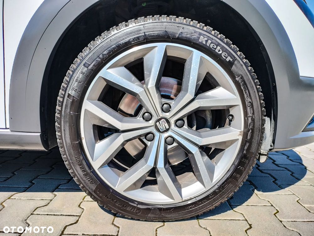 Seat Leon 2.0 TDI DPF Start&Stop DSG XCELLENCE - 33