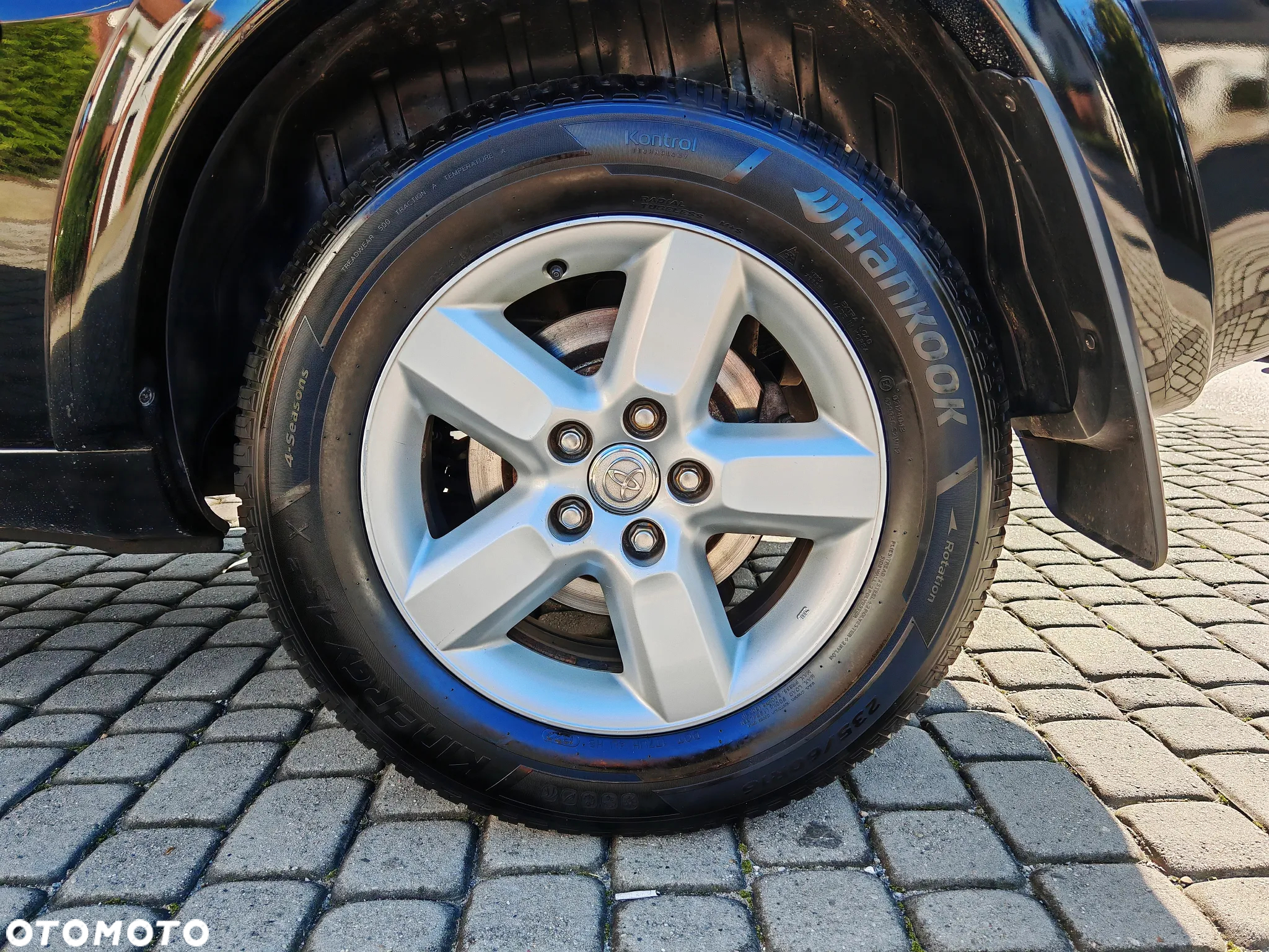 Toyota RAV4 2.0 VVT-i 4x4 - 27