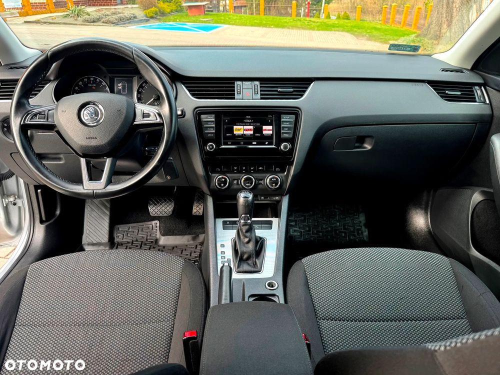 Skoda Octavia 1.6 TDI Style DSG - 15