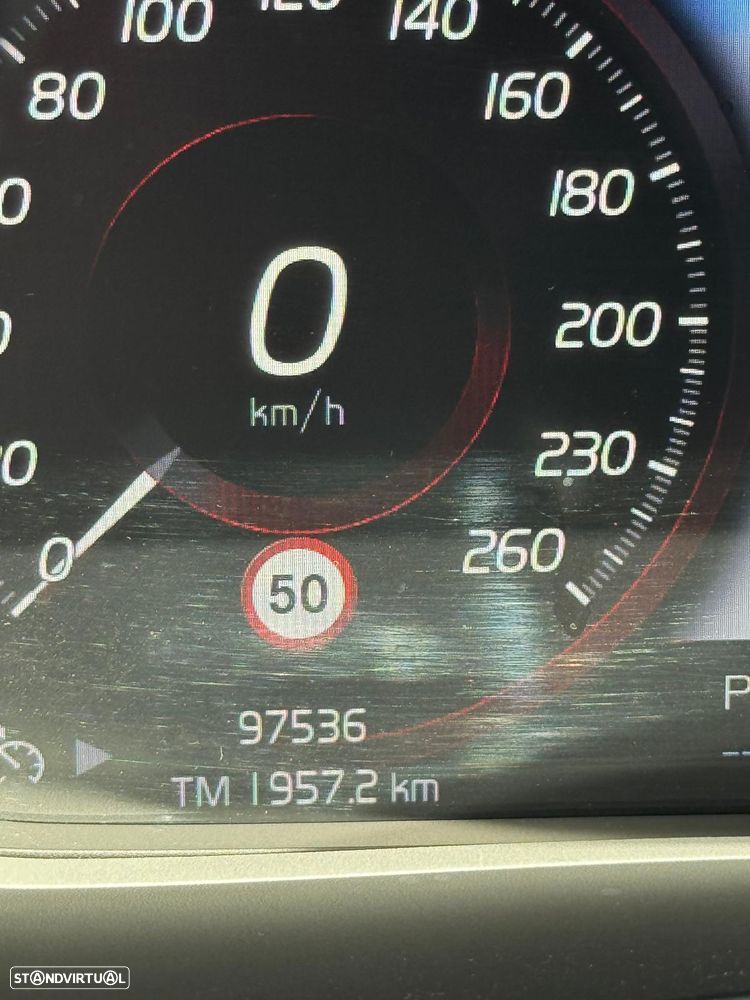 Volvo XC 40 1.5 T3 Tech Edition - 6