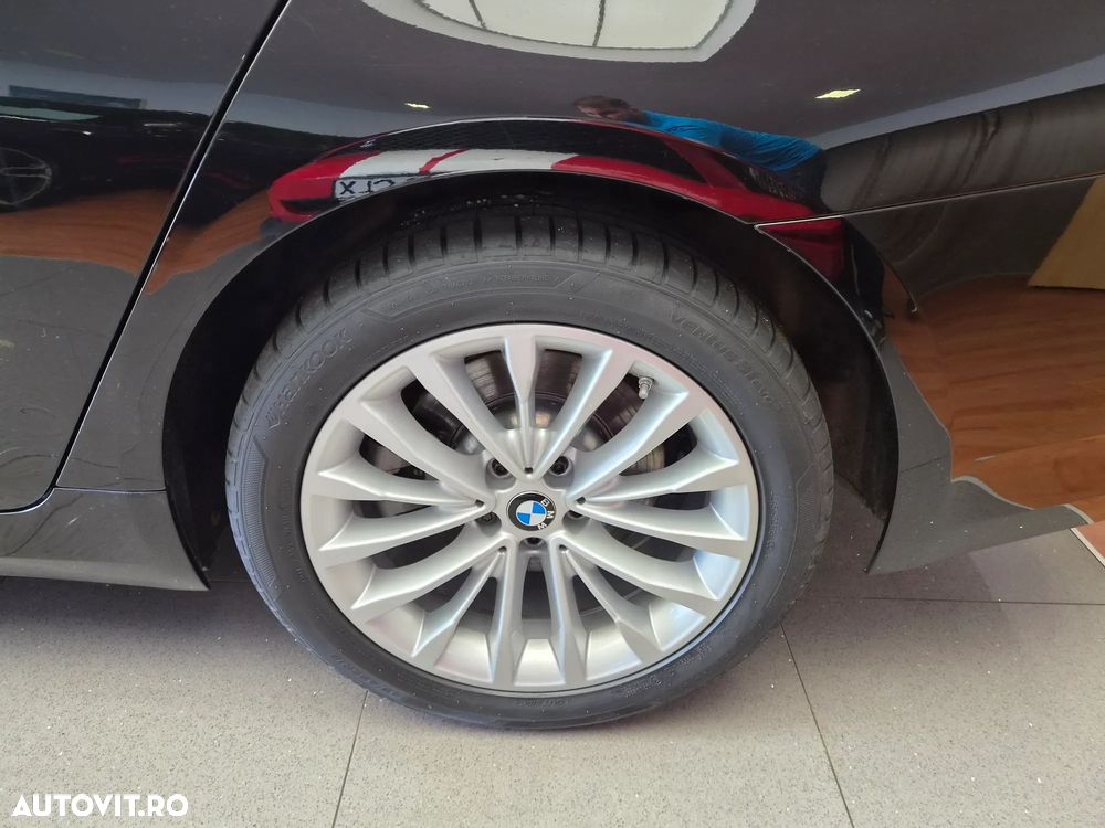 BMW Seria 5 520d xDrive AT MHEV - 13
