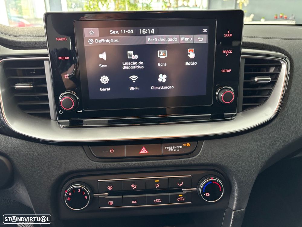 Kia Ceed SW 1.6 CRDi MHEV Dynamic - 14