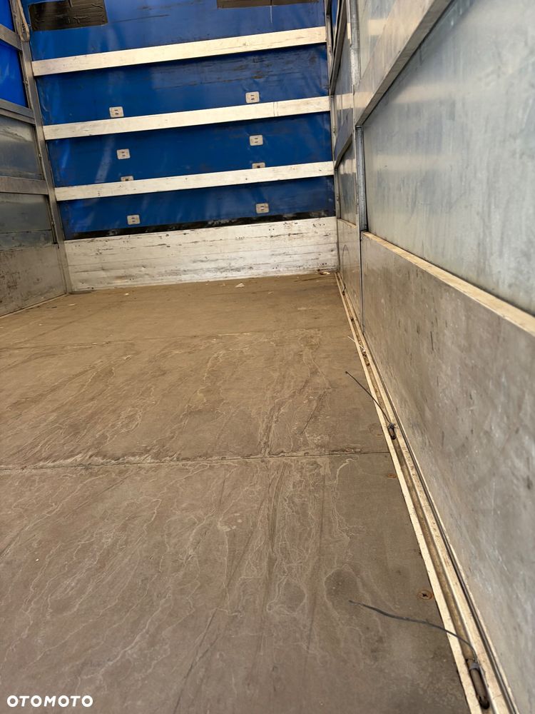 Mercedes-Benz Sprinter 907.235 - 25
