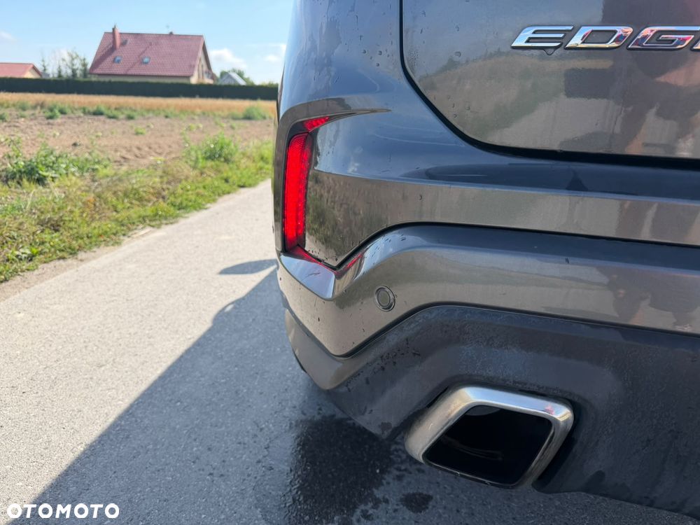 Ford Edge - 21