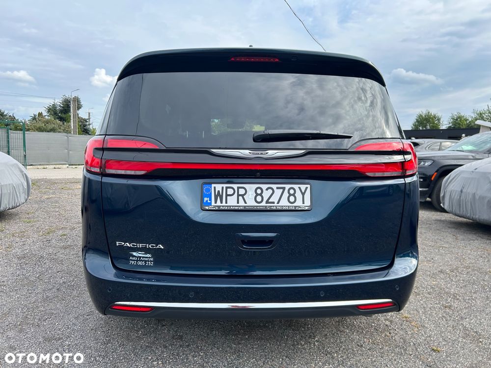 Chrysler Pacifica - 9