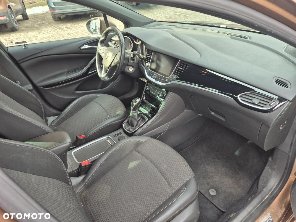 Opel Astra 1.6 D (CDTI) Start/Stop Innovation - 15