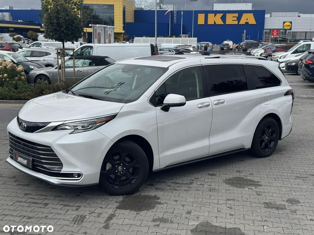 Toyota Sienna - 6