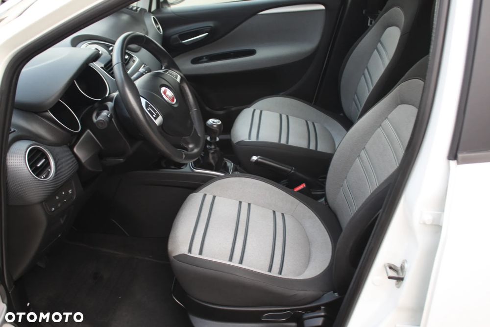 Fiat Punto Evo 1.4 8V MyLife Start&Stop - 10