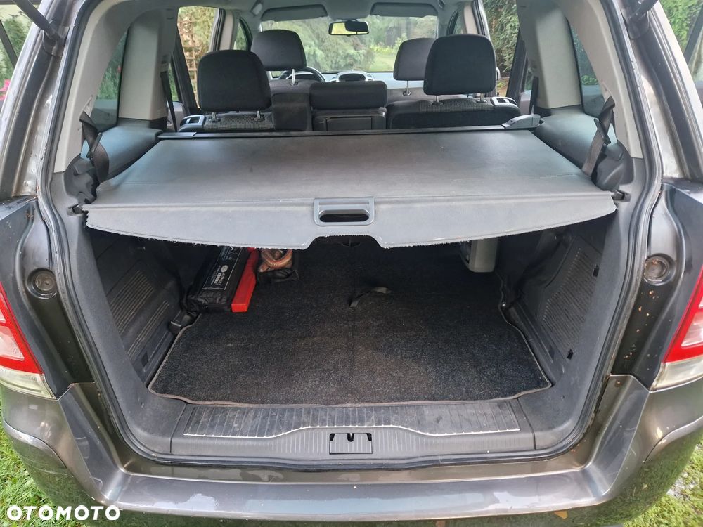 Opel Zafira - 14