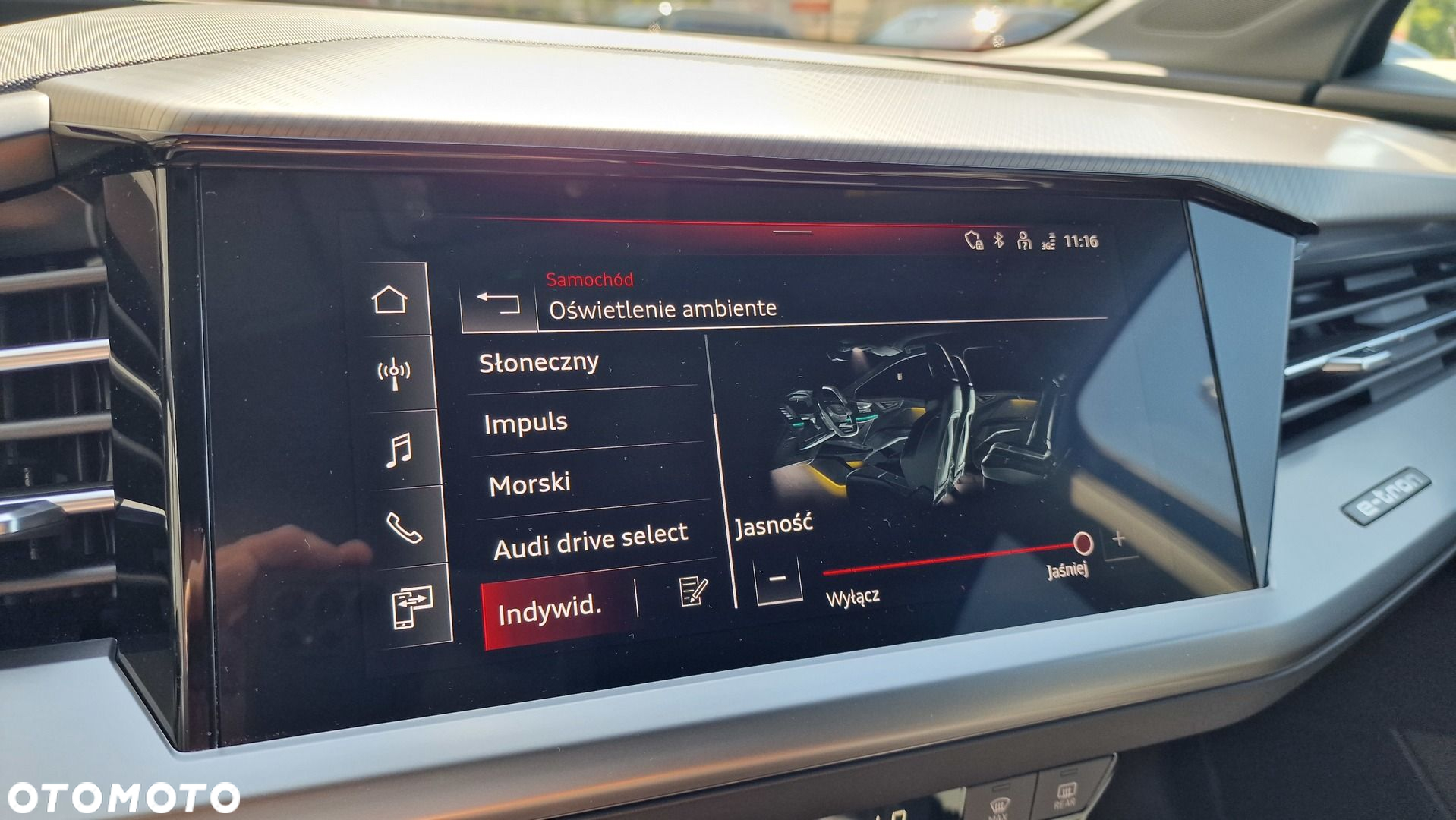 Audi Q4 - 24