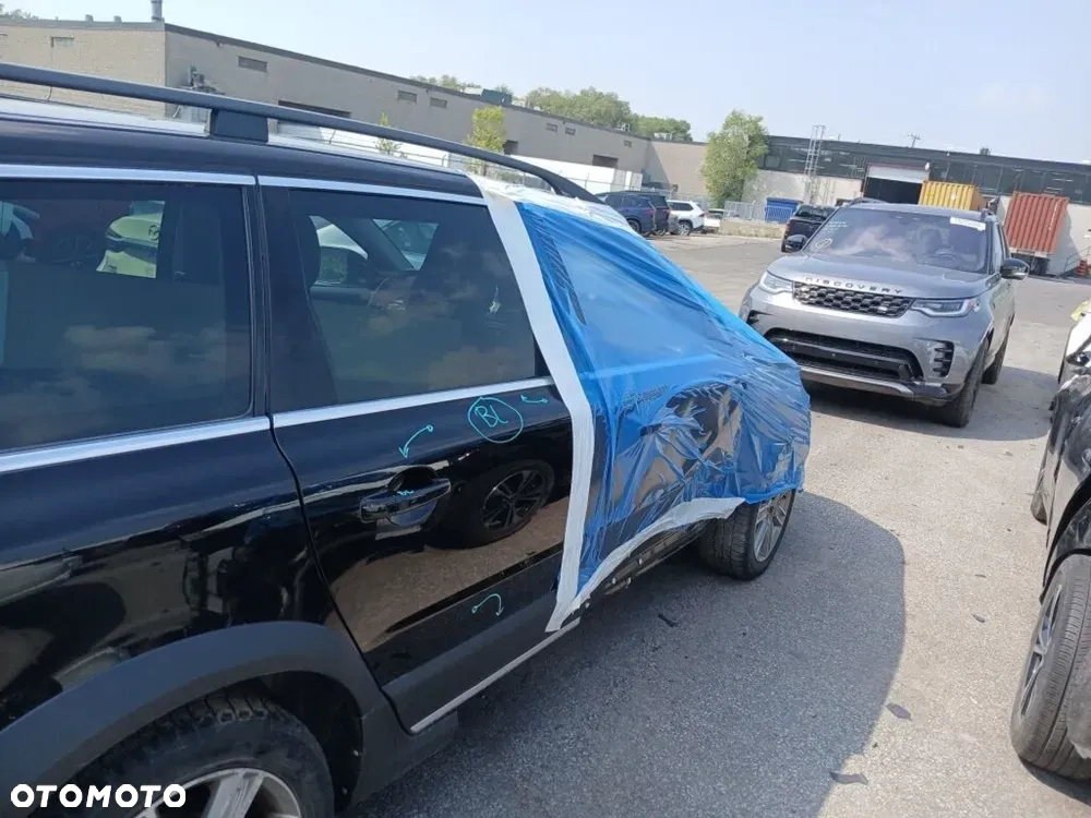 Volvo XC 70 T5 AWD Dynamic Momentum - 9