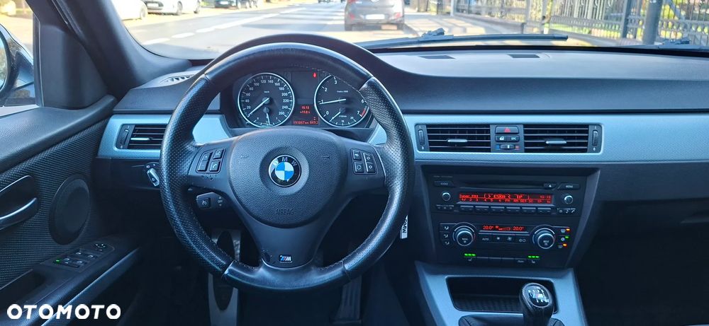 BMW Seria 3 318i Edition Sport - 19