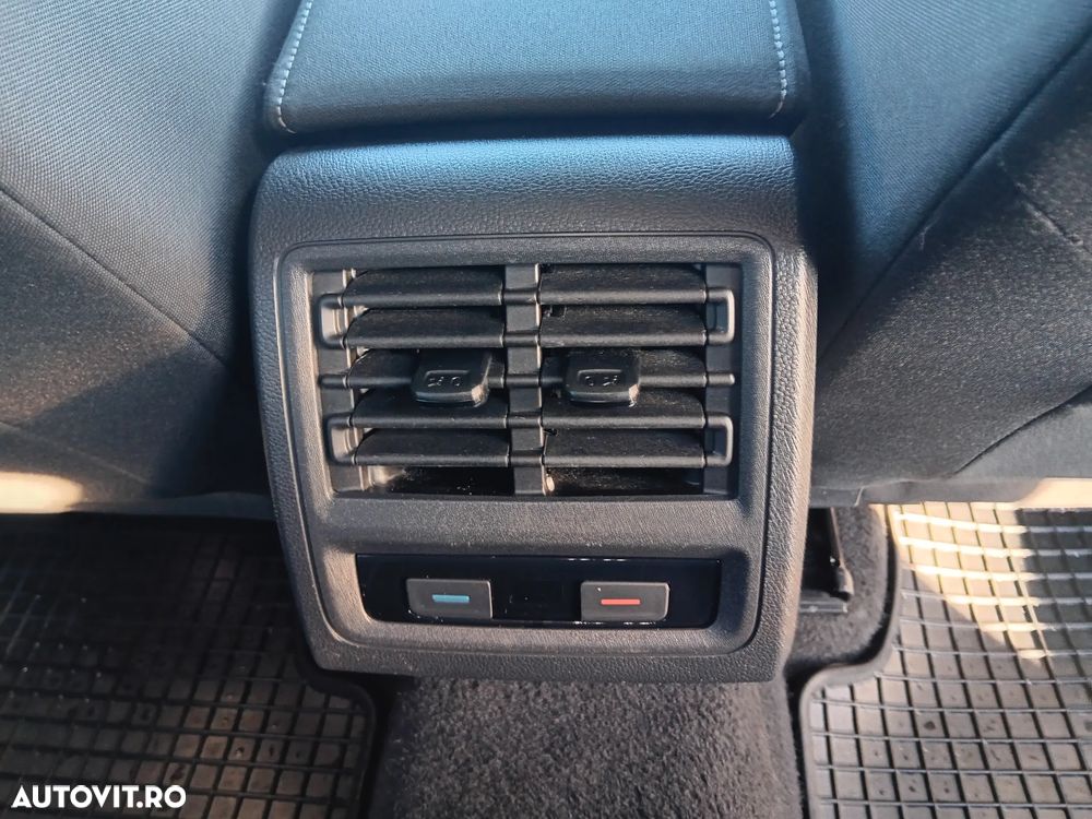 Volkswagen Golf 2.0 TDI 150CP DSG Style - 31